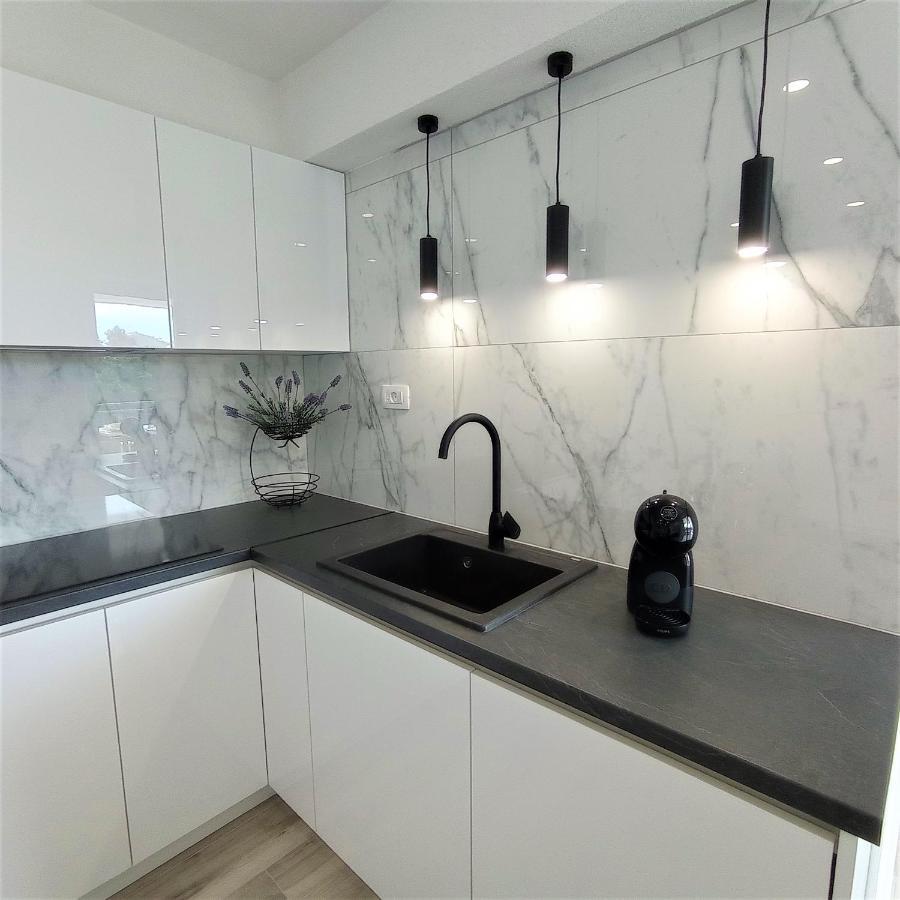 Apartments Mirko มีมิตเซ ภายนอก รูปภาพ