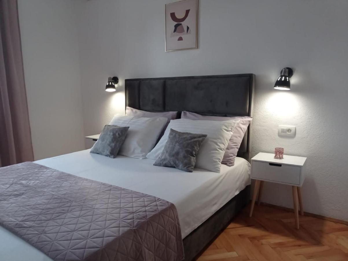 Apartments Mirko มีมิตเซ ภายนอก รูปภาพ