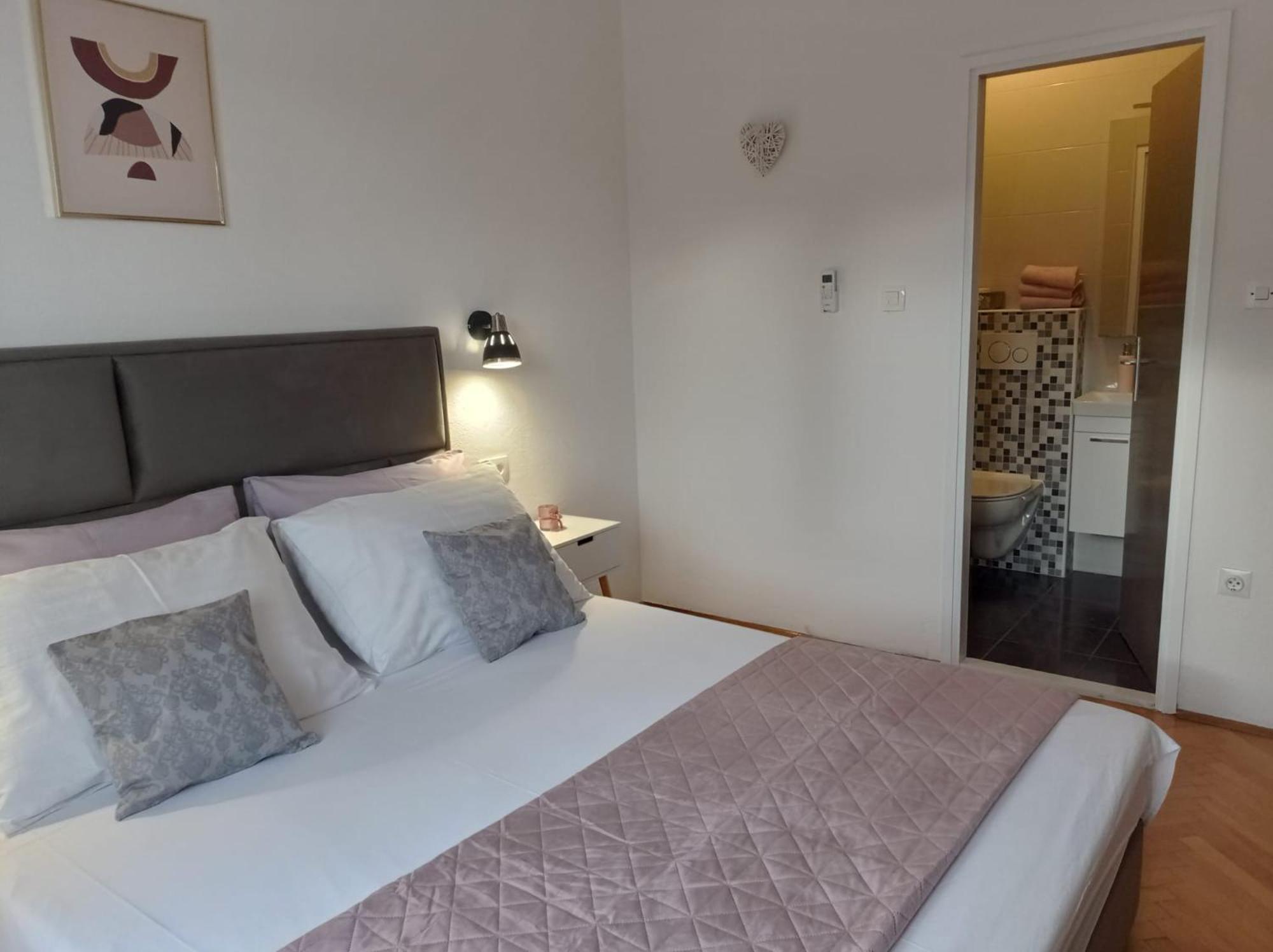 Apartments Mirko มีมิตเซ ห้อง รูปภาพ
